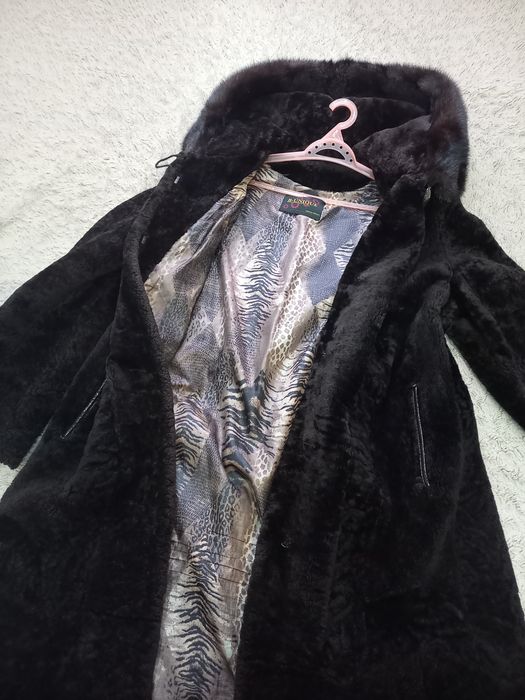 Шуба мутон. В отличном состояний