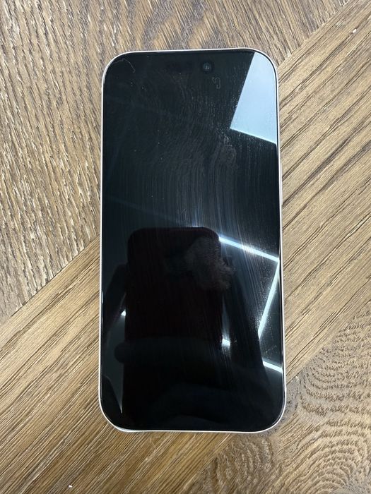 Iphone 17 pro 256 gb перфектен