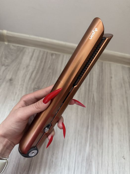 Преса за коса - Dyson Corrale