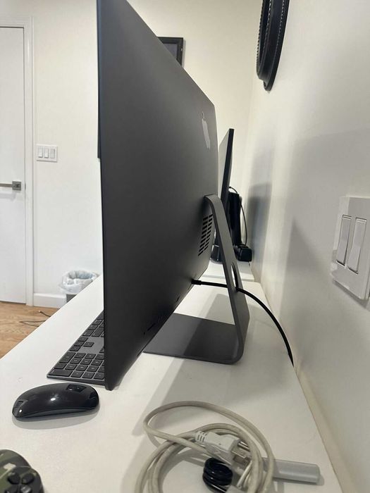 iMac Pro 2017 27'' Retina 5K 18‑ядерный Intel Xeon W 1Tb/128Gb