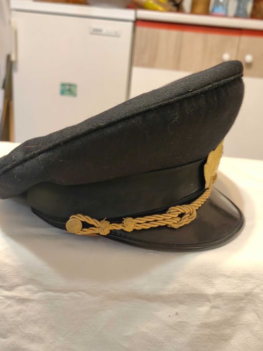 Две Български Офицерски Соц Военноморски Парадна и Строева Фуражки