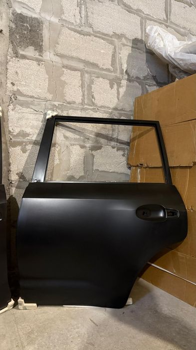 Дверь Land Cruiser 200