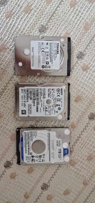 Жёсткий диск Toshiba. HGST