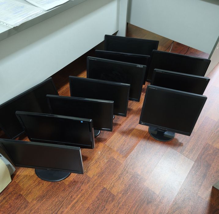 Продаются мониторы LG