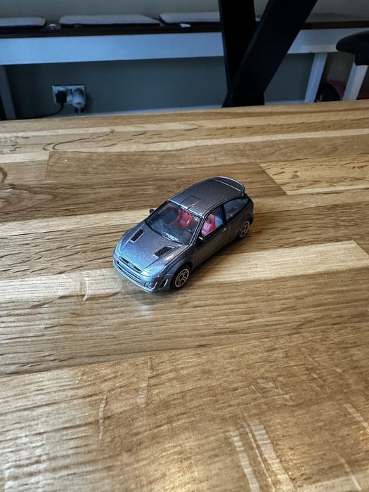 Machete metalice diferite modele de masini !