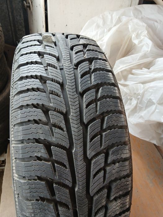 Продам шины зимние