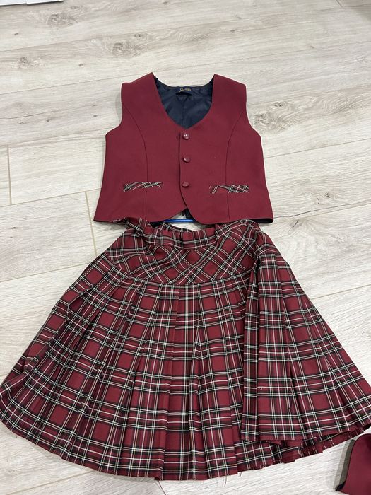 Школьная форма на девочку (синяя и бордо)