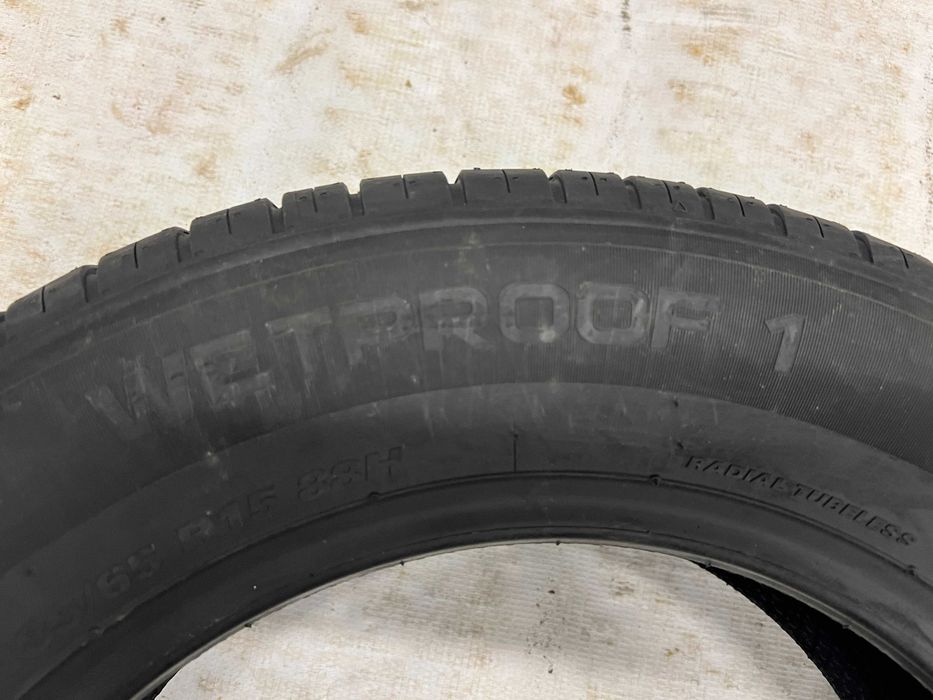 2 Нови летни гуми 185/65R15 Nokian Wetproof 1 88H Germany