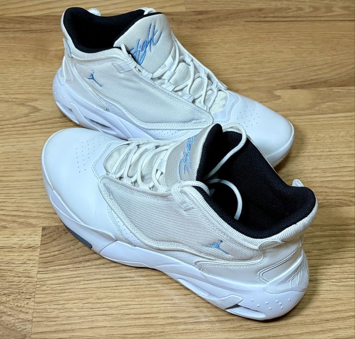 Обувки Jordan Max Aura 4