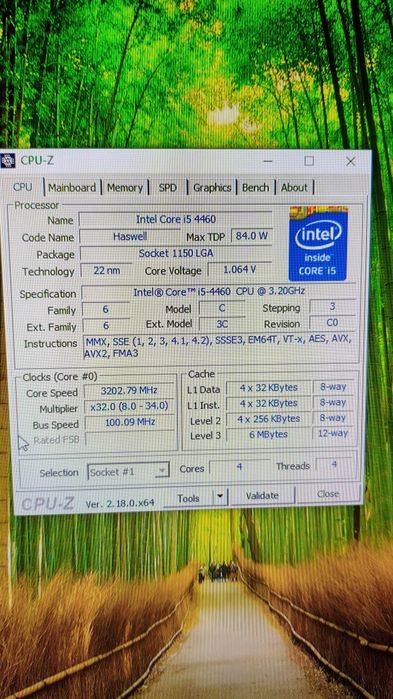 PC calculator Gaming + monitor i5-4460 GTX 750 Ti 8GB RAM | SSD + HDD