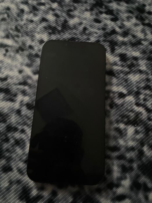 iPhone 16e с гарантии