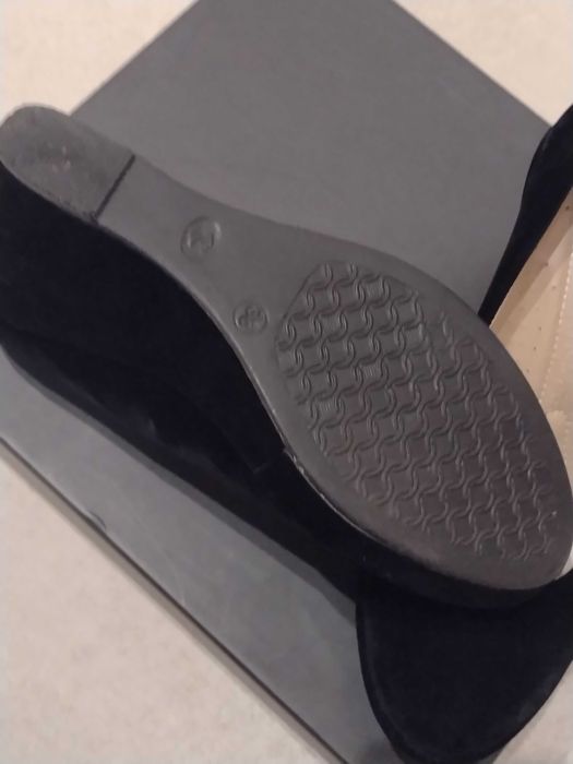 Дамски обувки на платформа