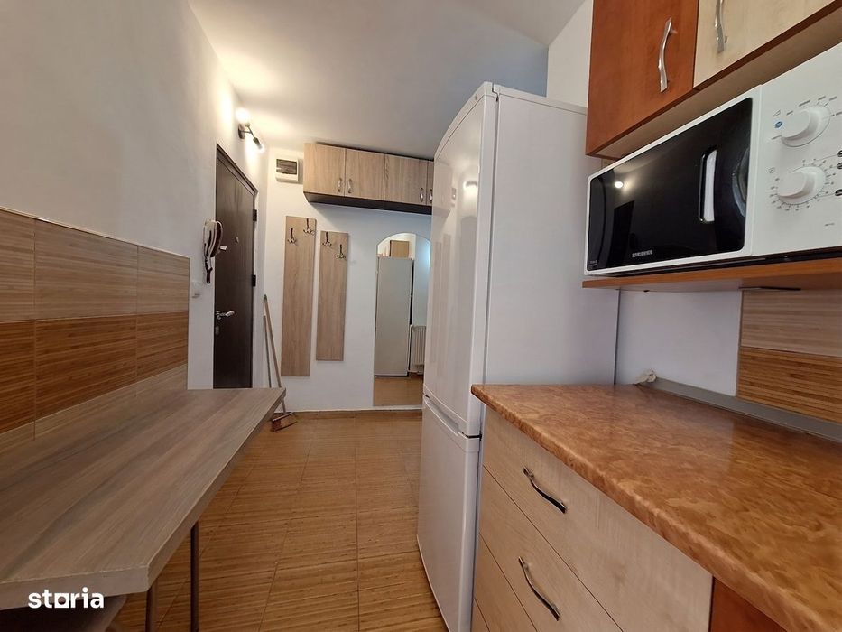 Apartament cu 1 camera-complet renovat-centrala proprie-38 mp utili-Fr