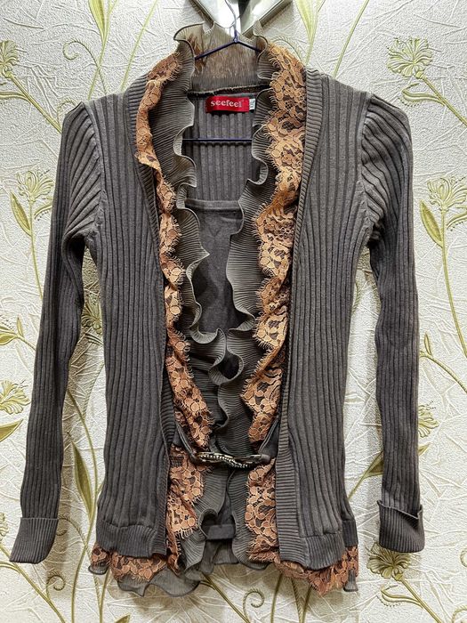 Продаются женские кофты