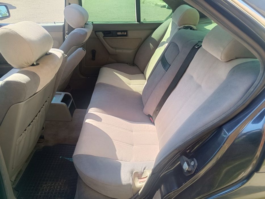 Продам сиденья на bmw e34
