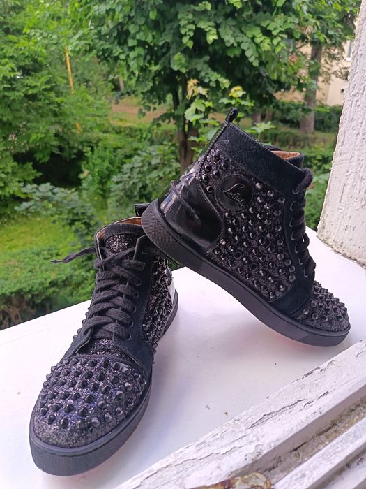 Vand Pantofi Eleganti cu Talpa Rosie