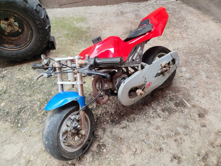 Motocicleta de copii