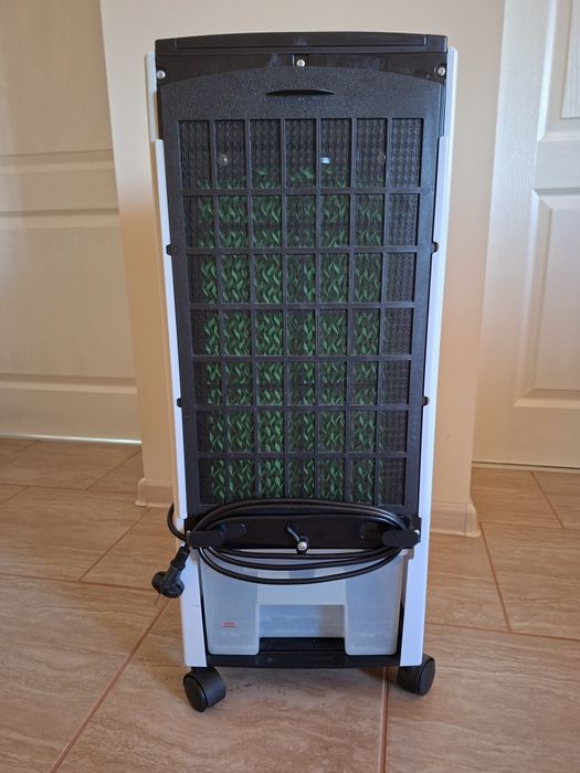 Охладител с вода