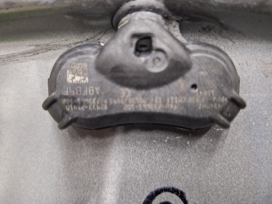 Хюндай-17цола-5/114,3-с ДАТЧИЦИ-оригиналин