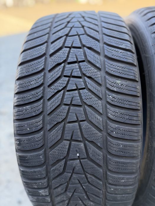 2x 245 40 19 Hankook Wintericept evo 3