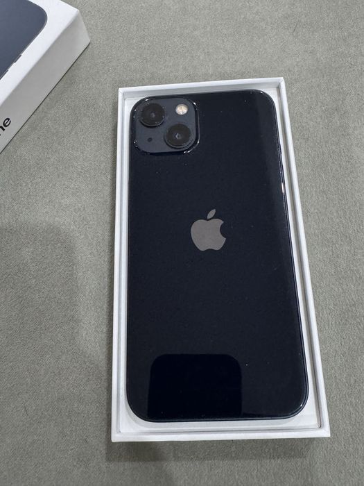 Айфон 13 продам в хорошем состояние