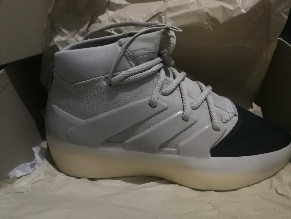 Маратонки Adidas x Fear of God Carbon