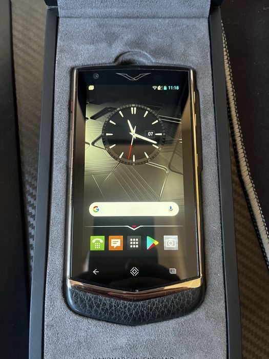 Vertu Signature Touch