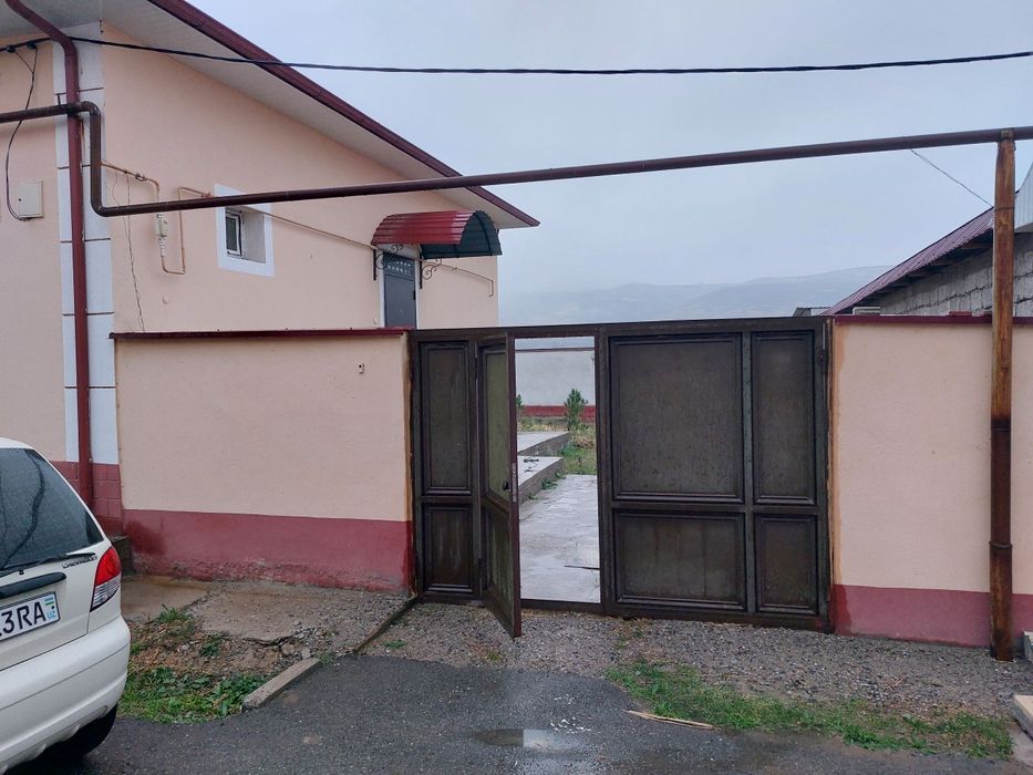 Коттедж. Дача. Наъмунали 2 хонали ховли уй-жой.