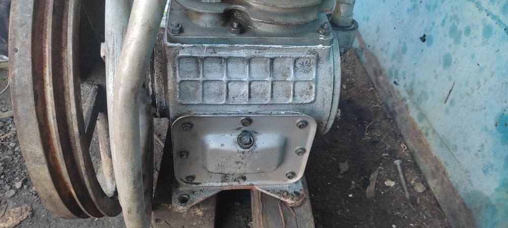 Продам Компрессор.