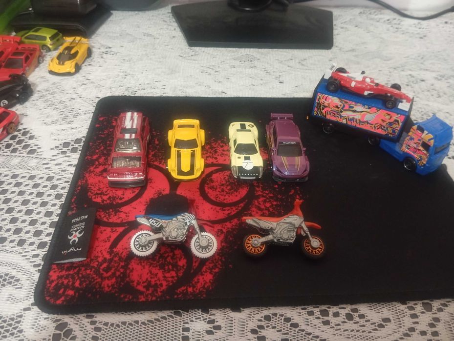 Masinute hot wheeels