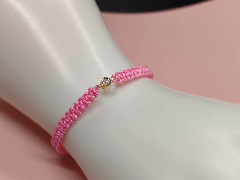 Ръчно плетена гривна с диамант