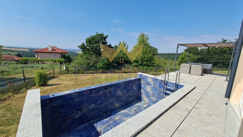 Къща в Варна, област-с.Приселци площ 160 цена 325000