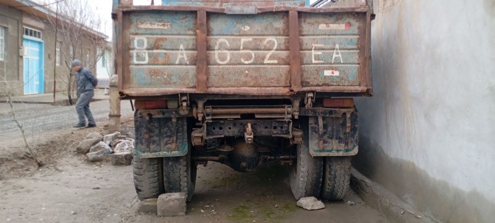 Зил сотилади 1988