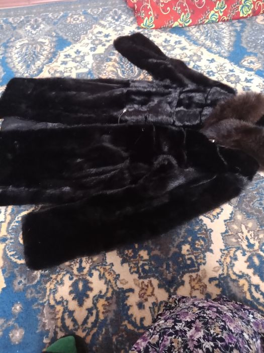 Продам норковую шубу