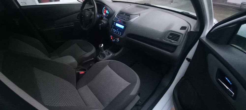 Кобалт механ.бензин.1-кул мошина.юргани 75000 км халол,тоза мошина!