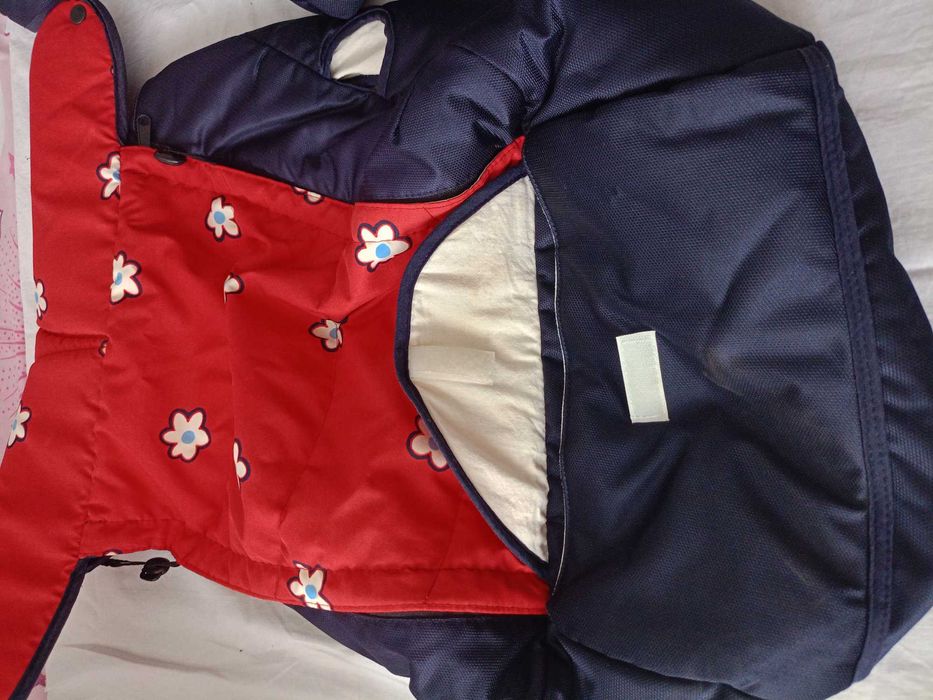 Продавам комбинирана бебешка количка MAG ENGLAND