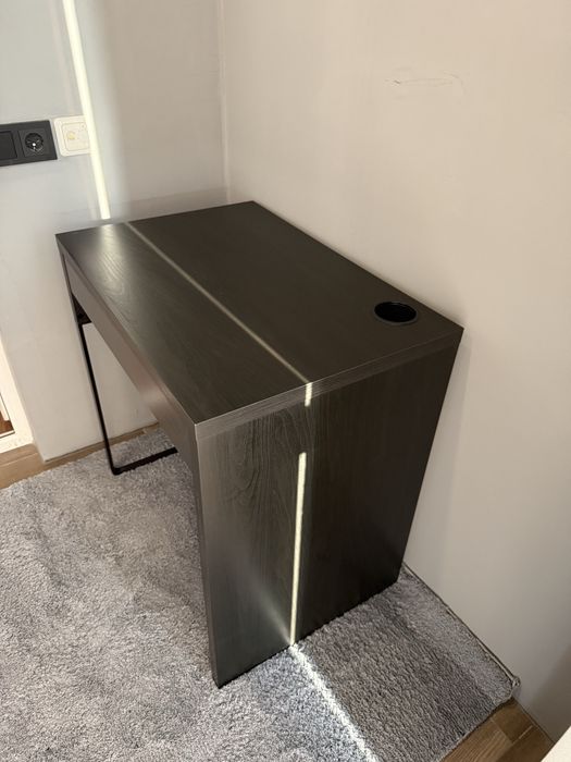 Рабочий стол IKEA