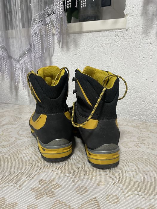 Vand mai multe detali in privat