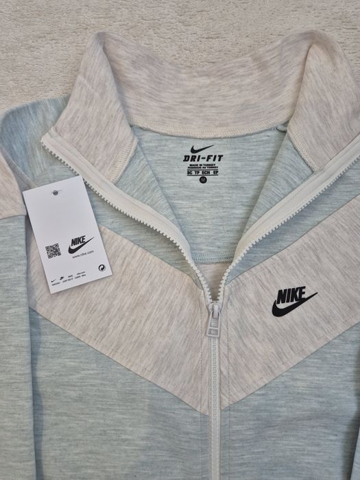 Дамски екип  не ватиран