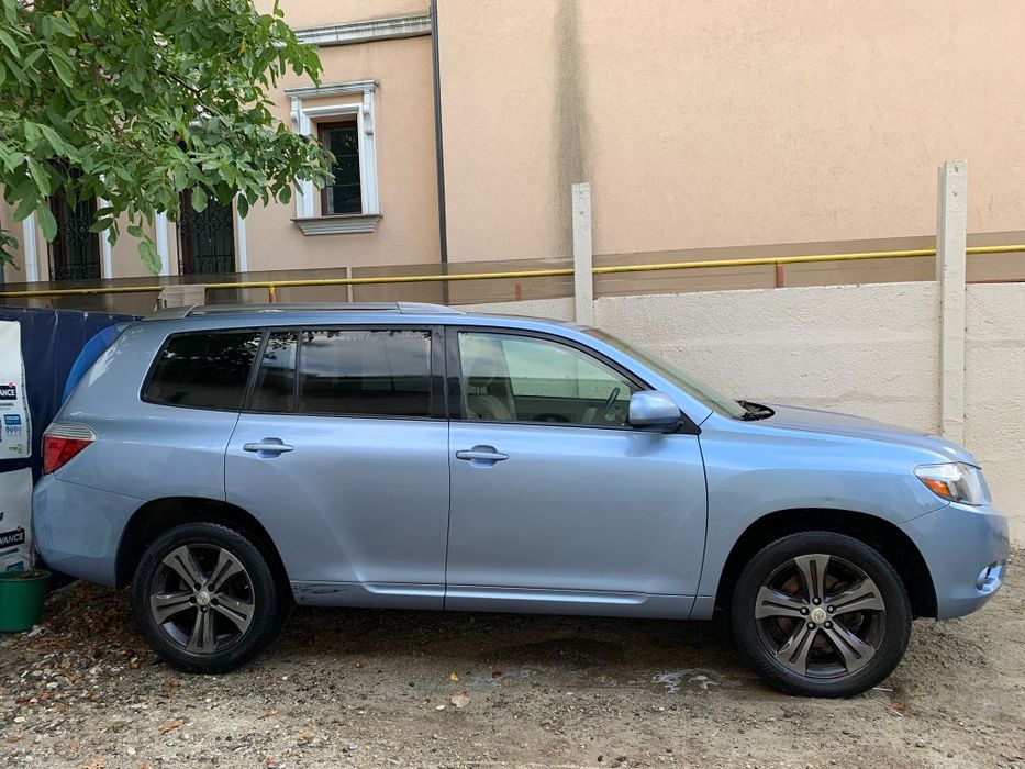 Proprietar vând Toyota Highlander