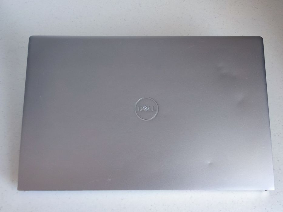 Dell Vostro 5515 Ryzen 5 5500U / 16GB / 512GB SSD / 15.6" FHD