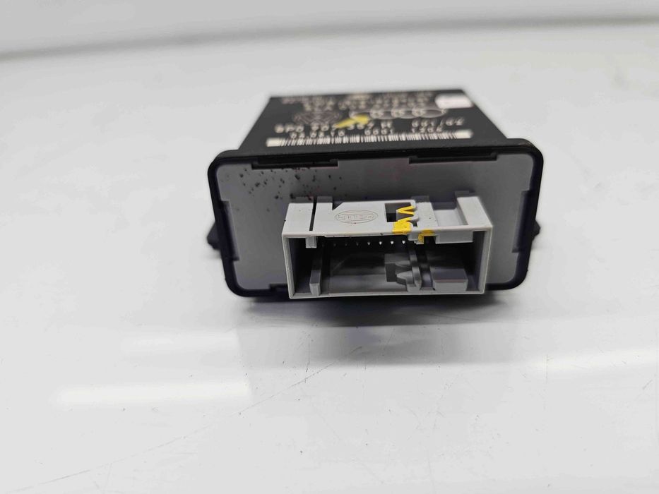 Modul control lumini  AUDI A6 (4F2, C6) [Fabr 2004-2010] 8P0907357H