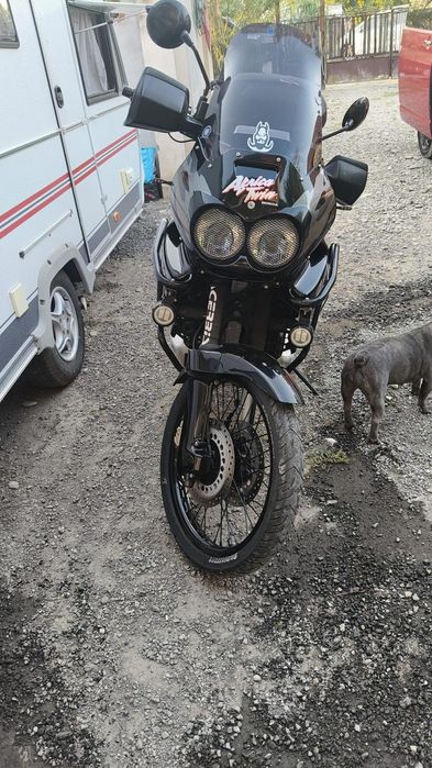Honda Africa Twin ..