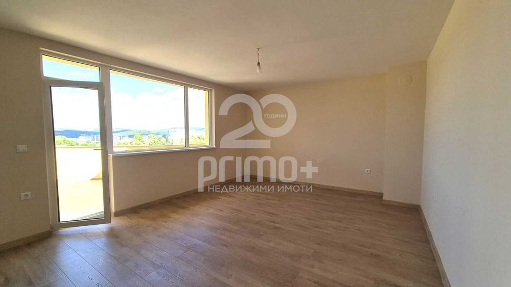 Продава се Четиристаен апартамент в Велико Търново, Бузлуджа - 161 кв.м за 1181 €/кв.м - Снимка #2