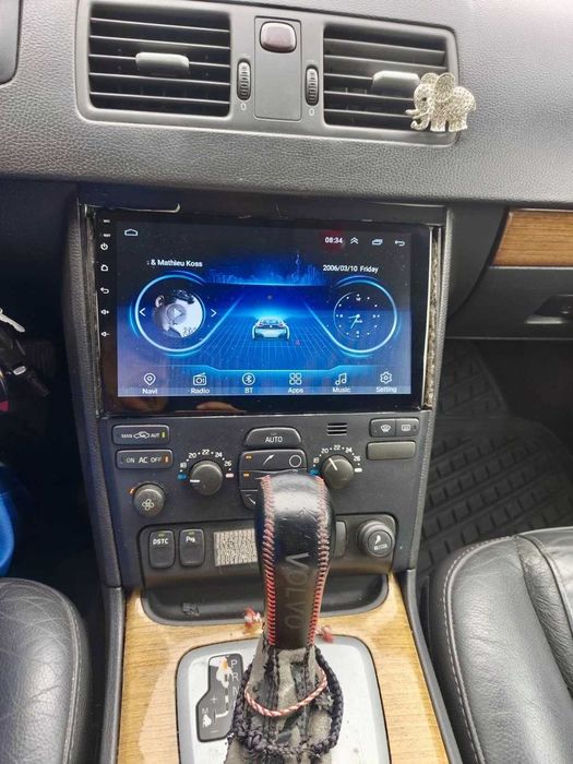 Продавам VOLVO XC90