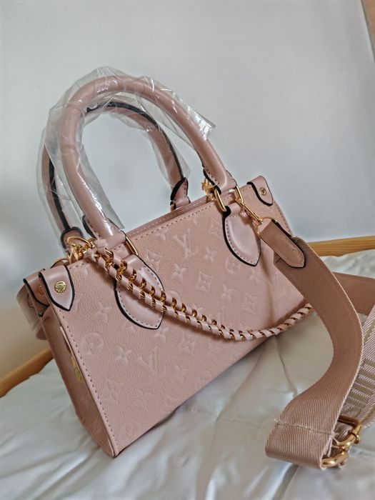 Geanta LV roz noua
