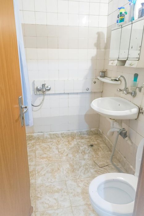 Дава се под наем Двустаен апартамент в Пловдив, Кършияка - 48 кв.м за 409 € - Снимка #4