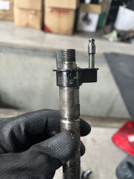 Помпа/дюзи/рейл бмв 2.0д 177 ( pompa/diuzi/reil bmw 2.0d 177 )