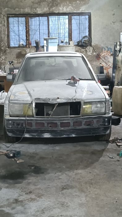 Продам 190 мерс обмен на баранов коров бычков скотину