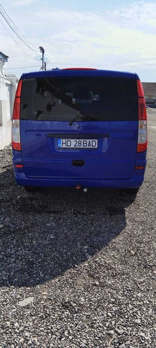 Vând Mercedes vito